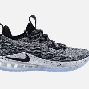 Nike LeBron 15 Low Ashes. mens 9.5